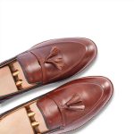 Chestnut Brown 𝗛𝗮𝗻𝗱-𝗺𝗮𝗱𝗲 Tassel Loafer - Image 2